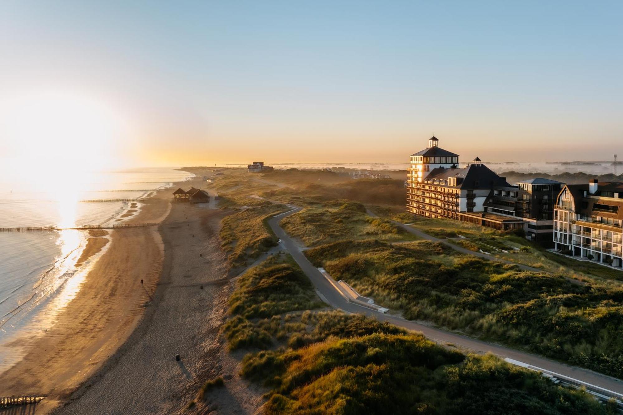 Strandhotel Cadzand Exteriör bild